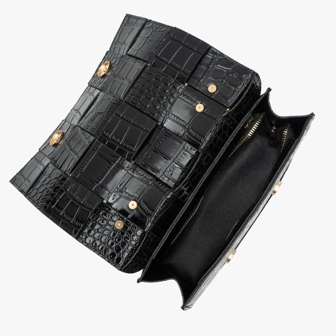Crocodile Pattern Crossbody Bag - ShopLorca