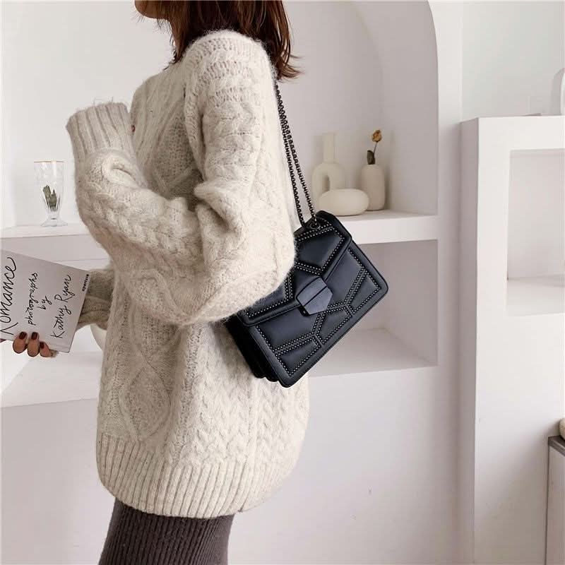 Modish Quilted Shoulder Bag - ShopLorca