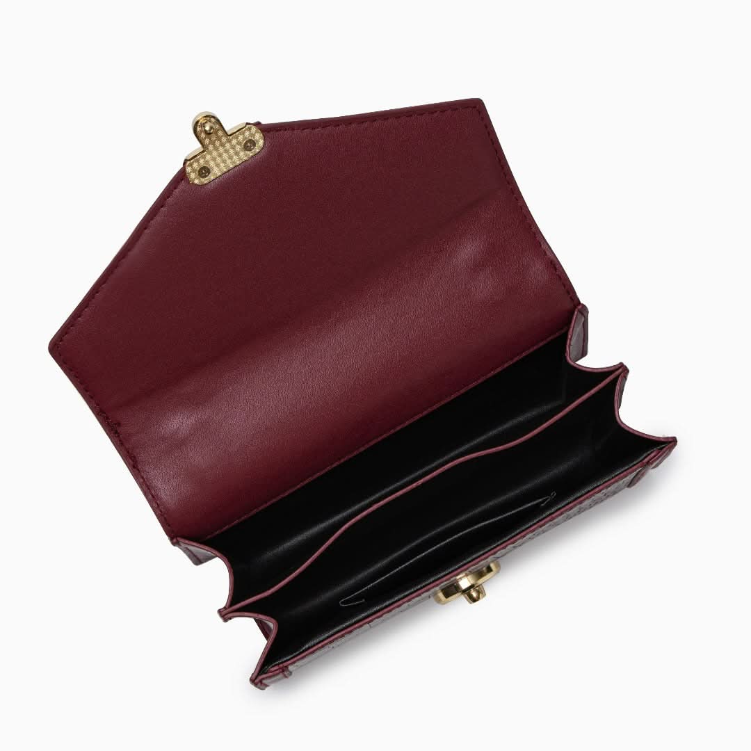 Emily Crocodile Crossbody Bag - ShopLorca
