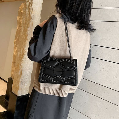 Modish Quilted Shoulder Bag - ShopLorca
