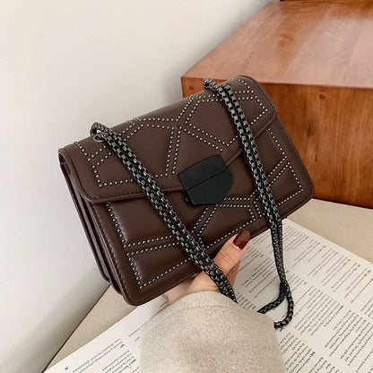 Modish Quilted Shoulder Bag - ShopLorca